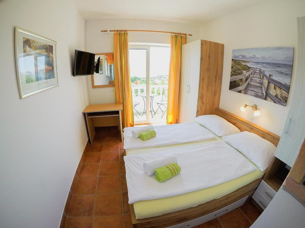 Apartements Magdalena Lopar Exterior photo